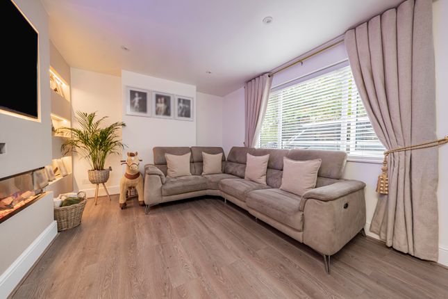 Acacia Avenue, West Drayton photo 4