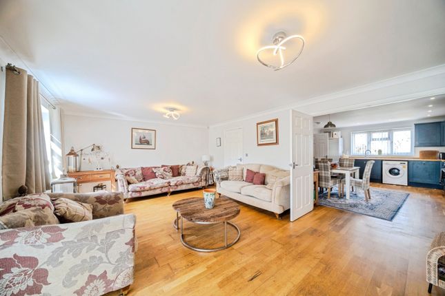 7a, St. Davids Road, Buckinghamshire photo 3
