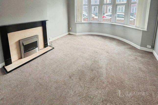 73, Gardenia Avenue, Bedfordshire photo 2