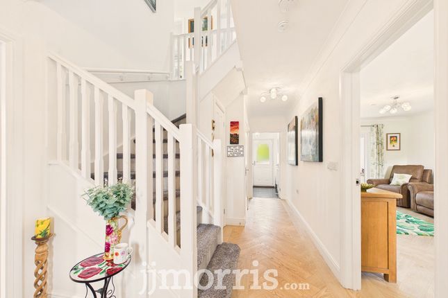2 Sunnybank Gardens, Narberth photo 2
