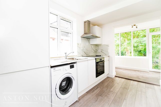 Thumbnail Flat to rent in Braemar Avenue, London