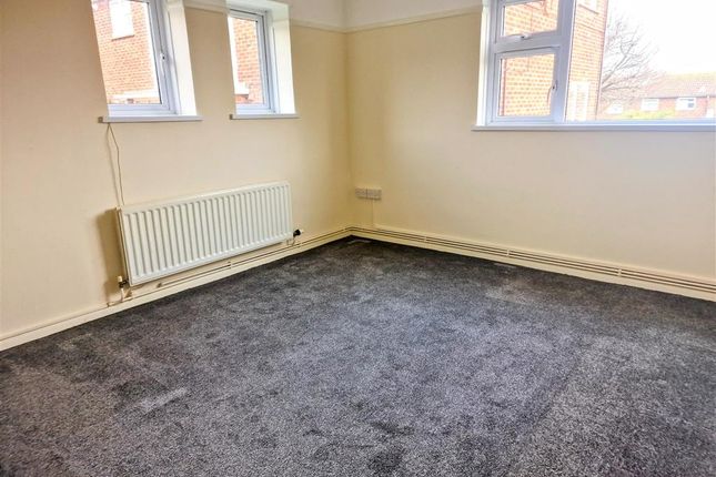 Flat for sale in Airedale Close, Margate, Kent