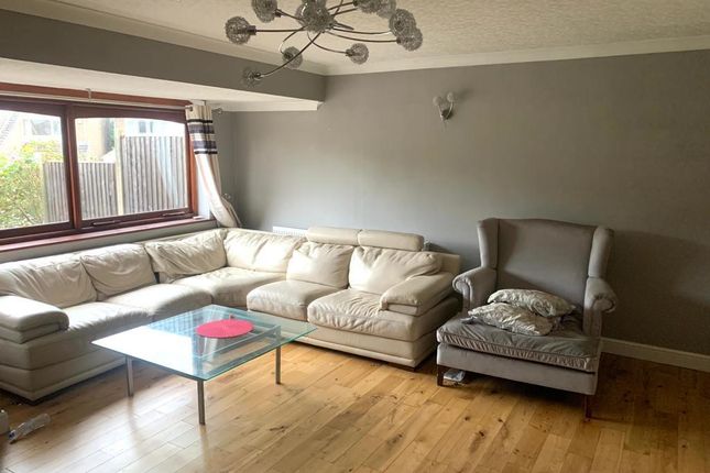 10, The Paddocks, NOTTINGHAM photo 3