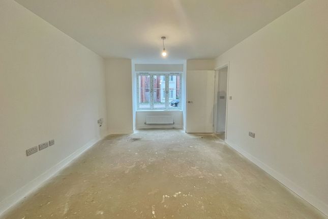 Plot 4, Berryfield, March photo 2