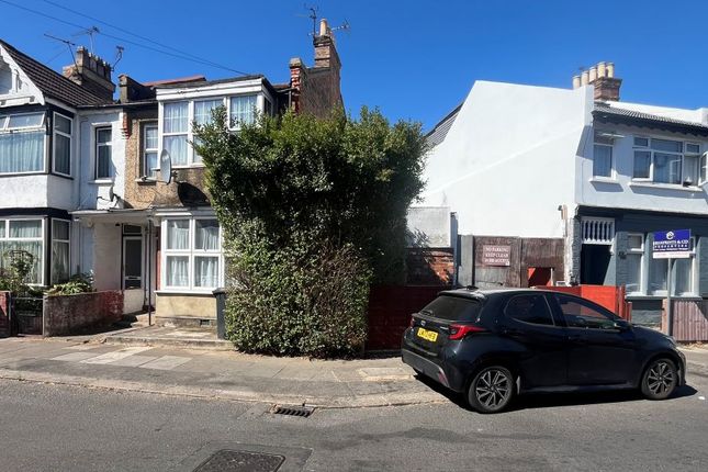 2-bed house on 101, Winchester Road, London, £375,000