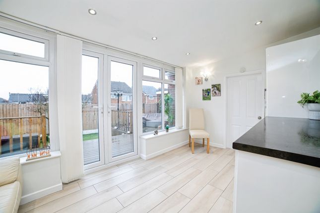 9, Edwinstowe Drive, Nottingham photo 4