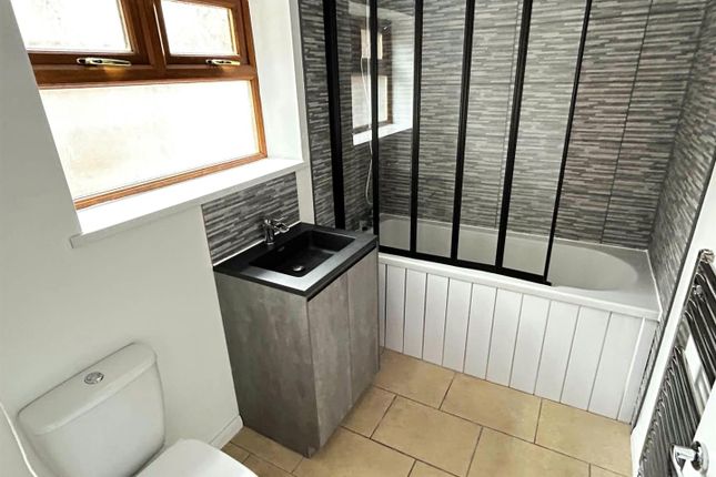 2, Crossgate, Mexborough photo 5