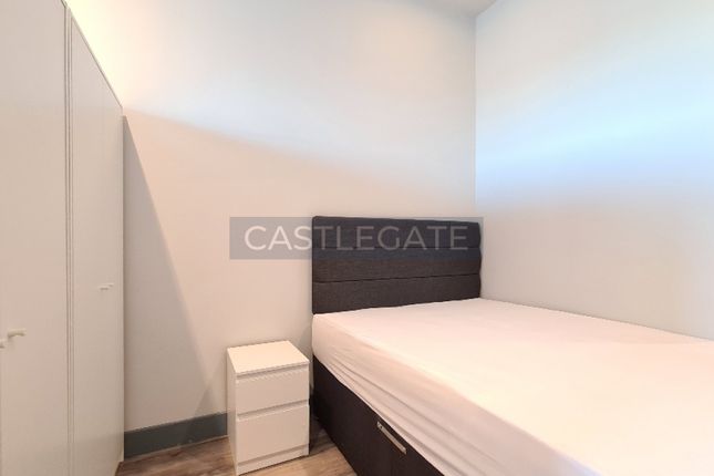 Room 74, Renaissance Works, Huddersfield photo 3