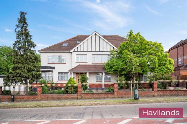Thumbnail Detached house for sale in Old Park Ridings, London
