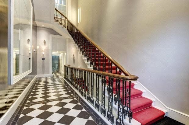 Flat for sale in Bedford Street, Covent Garden