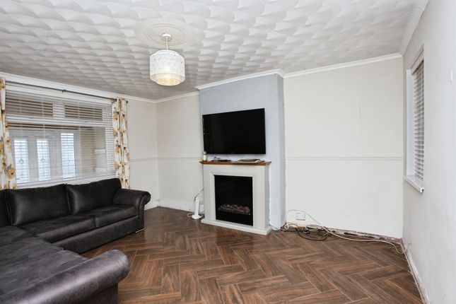 6, Gelli Road, PONTYCLUN photo 4