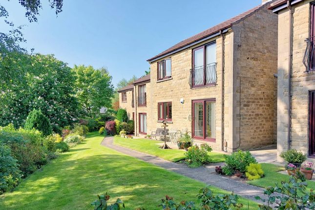 7 Harlow Grange Park, Beckwithshaw, Harrogate photo 2