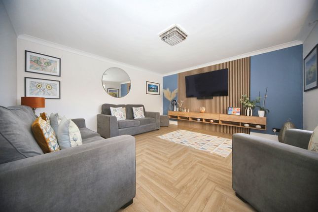 8 Cherrybrook Drive, Wigan photo 2