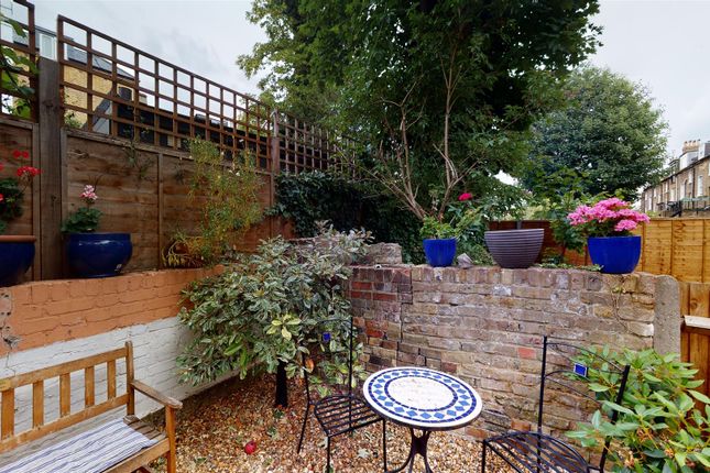 84, Regina Road, London photo 4