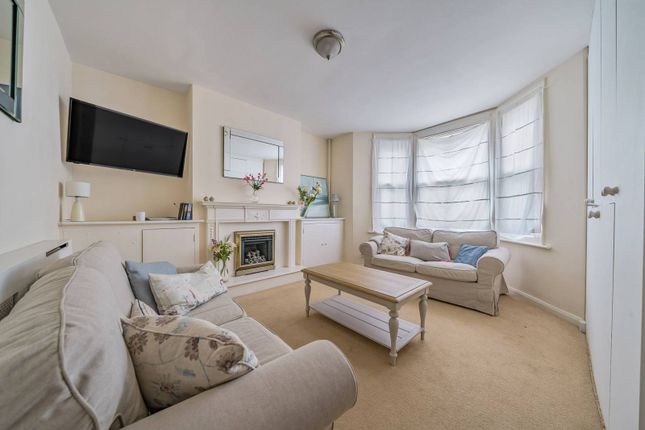 Flat for sale in Upcerne Road, Lots Road, London