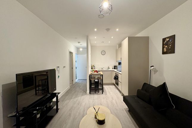 Pullman House, 144, Brook Avenue, Wembley photo 3