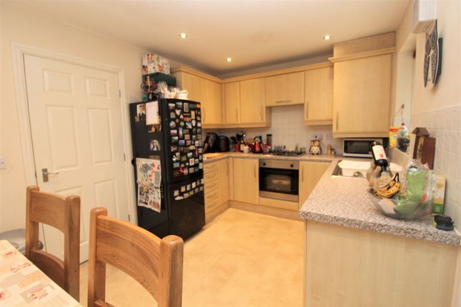 22, Tunstall Close, Bury photo 5