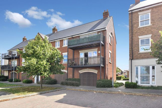 Flat for sale in Avocet Way, Finberry