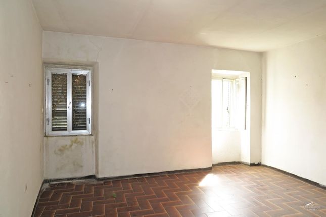 Town house for sale in Massa-Carrara, Comano, Italy