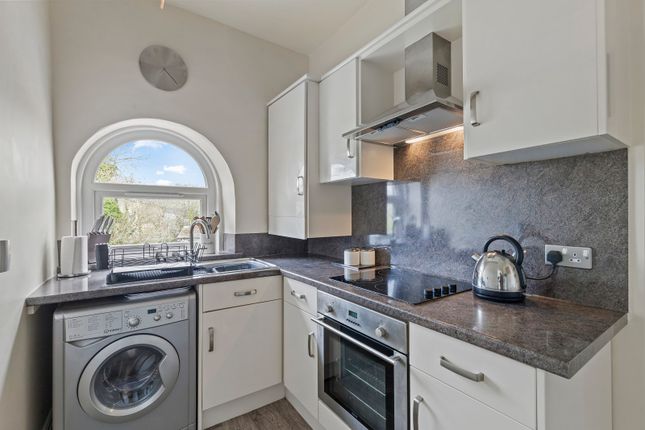 11B, Bolton Road, Keighley photo 3