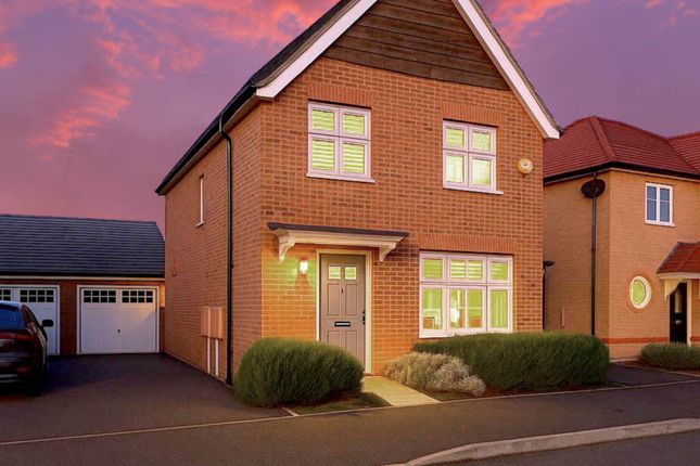 3-bed detached on 49, Medlar Street, Aylesbury, £550,000