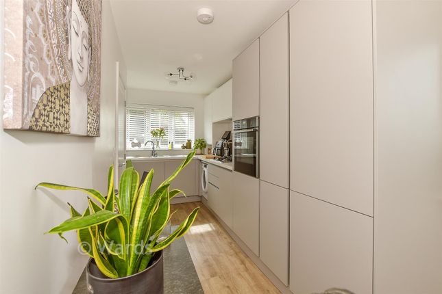 3, Shakespeare Crescent, New Romney photo 4