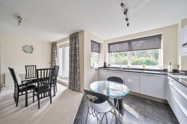 Apartment 5, 15, Gordon Avenue, Stanmore photo 3