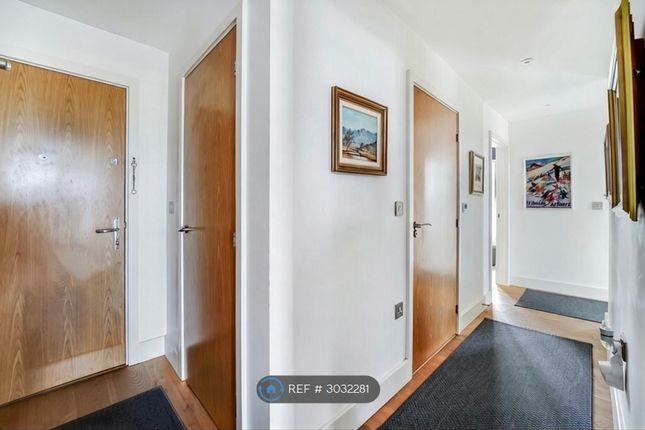 Flat, C Cavendish Road, London photo 4