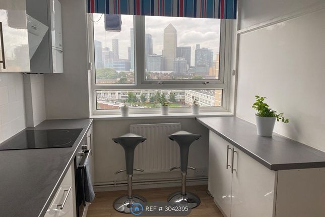 Flat, Ellesmere Street, London photo 3