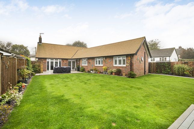 Thumbnail Detached house for sale in Redhouse Road, Westerham