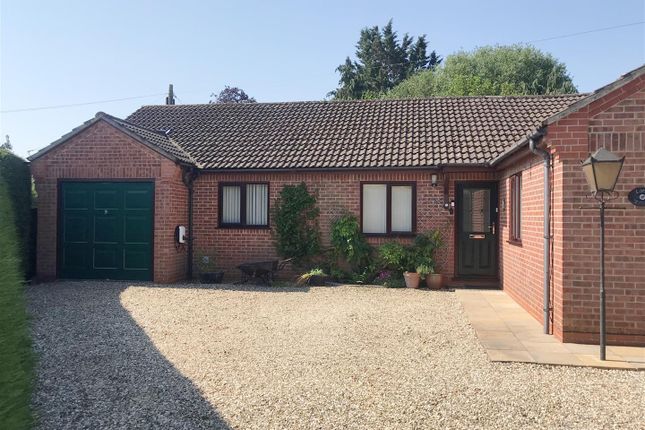 Bungalow for sale in Love Lane, Shaw, Newbury