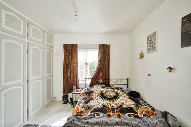 646, Longbridge Road, Essex photo 4