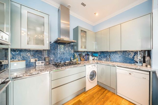 51B, Clapham Common North Side, London photo 4