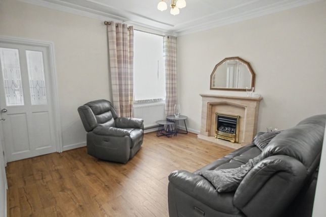 63, Thomas Street, Caerphilly photo 4