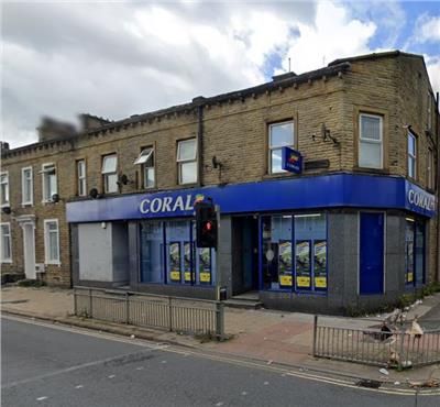 Thumbnail Retail premises to let in Queens Road, Halifax, West Yorkshire