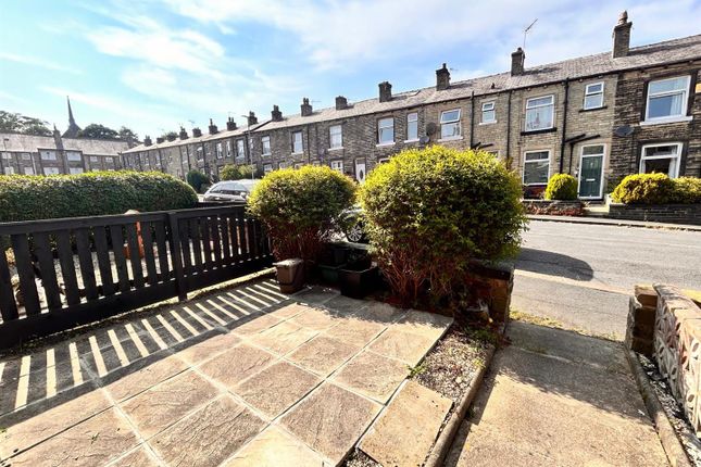 11, Myrtle Road, Elland photo 2