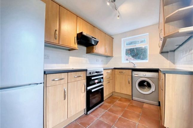 75 Chiltern View Road, Uxbridge photo 3