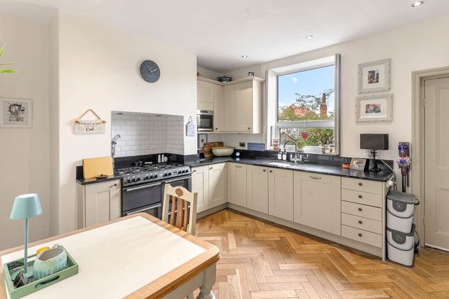 33 College Road, Harrogate photo 3
