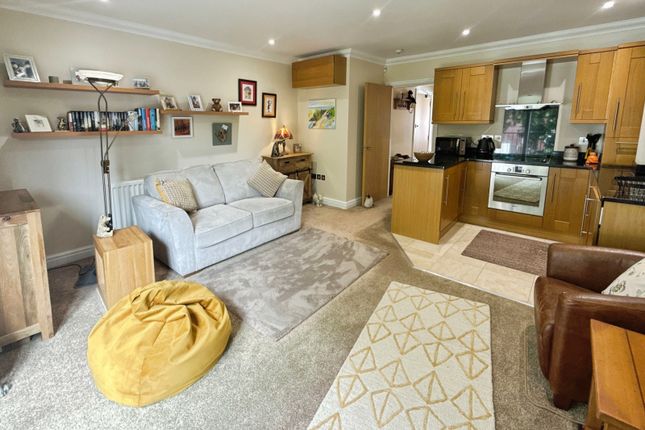 Apartment 3, Chatsworth View, 349, Worsley Road, Manchester photo 2