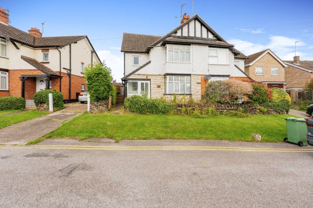 Thumbnail Semi-detached house for sale in Southcourt Avenue, Leighton Buzzard, Bedfordshire