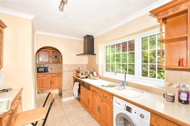 St. John's Road, Crowborough photo 3