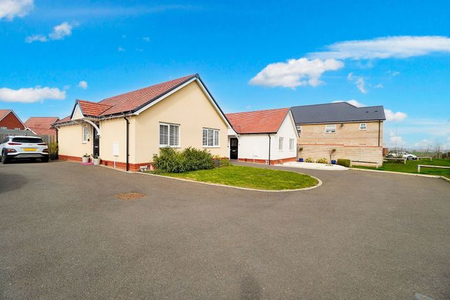 2-bed house on 5, Cattermole Way, Thorpe-Le-Soken, £260,000