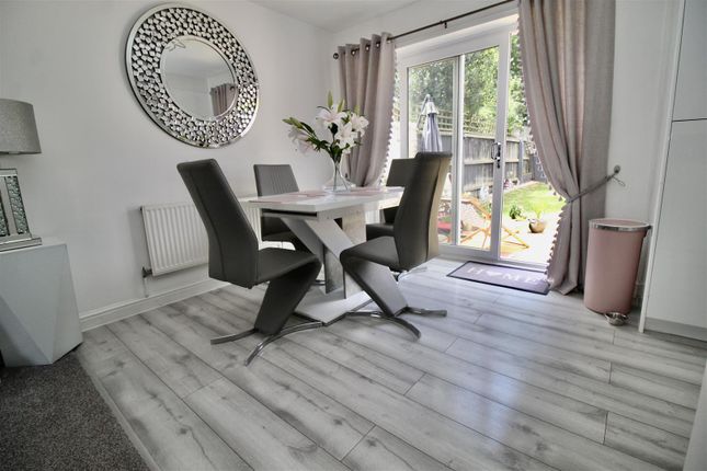 18, Glascote Grove, Birmingham photo 3