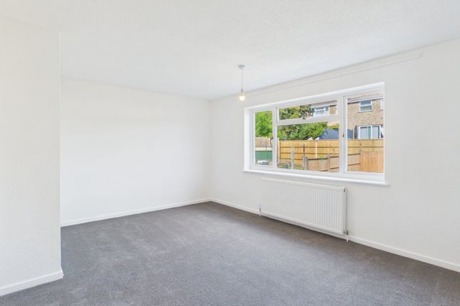 18, Ben Nevis Way, West Midlands photo 4