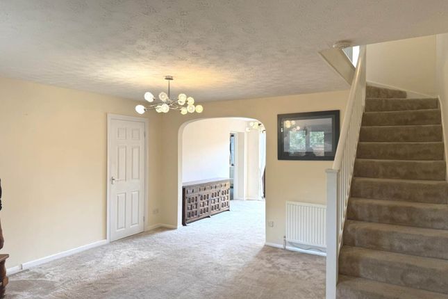 42, Miersfield, High Wycombe photo 2