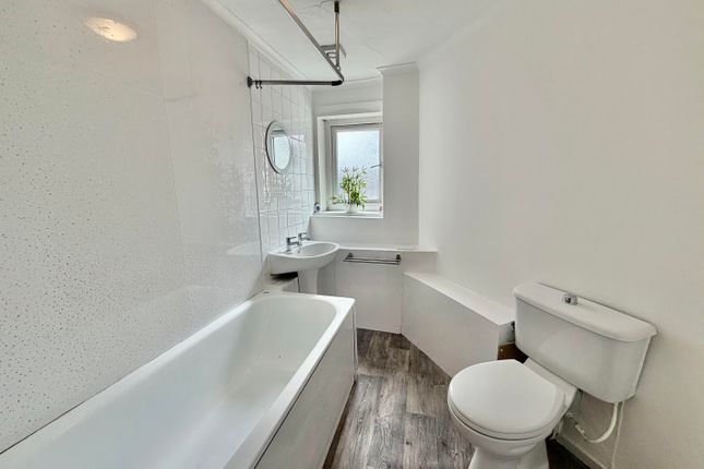 1f, Tarbolton Road, Cumbernauld, Glasgow, Tarbolton Road, Cumbernauld, Glasgow, Glasgow photo 2