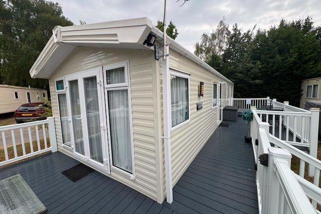2-bed caravan on 2020 Willoughby Avonmore, Tattershall, £39,995
