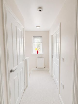 26, Sudbury Close, Romford photo 5