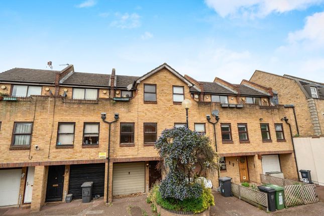 1-bed house on 53, Greenland Mews, London, £300,000