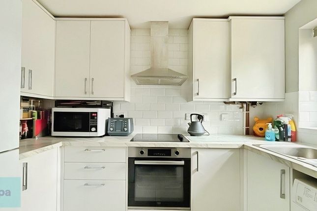 31, Farmbrook, Luton photo 4